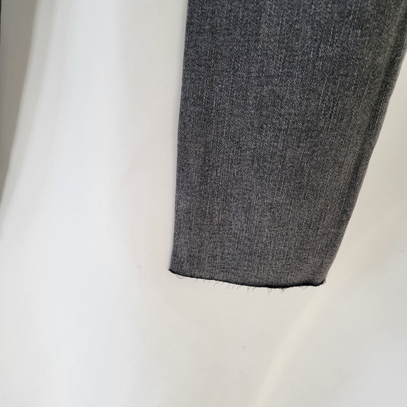 Gap 27/4 NWT Super Skinny Contoured Waistband Super Stretch Washed Black Jeans - Picture 8 of 9